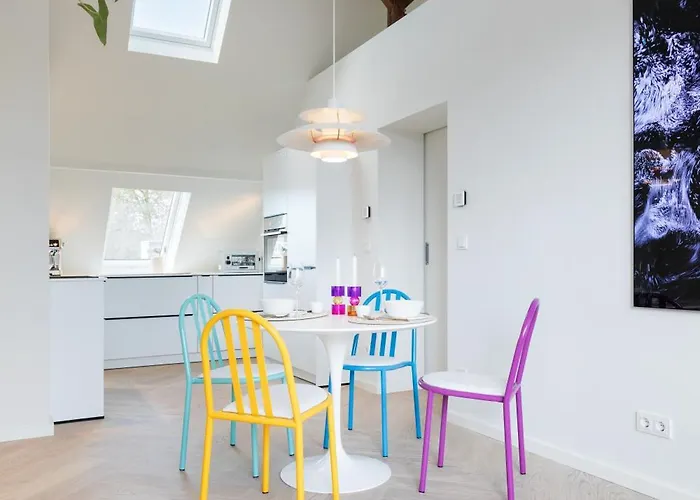 Homefy Art Apartment Luxury - Rooftop Terrace - Close To Airport And Fair