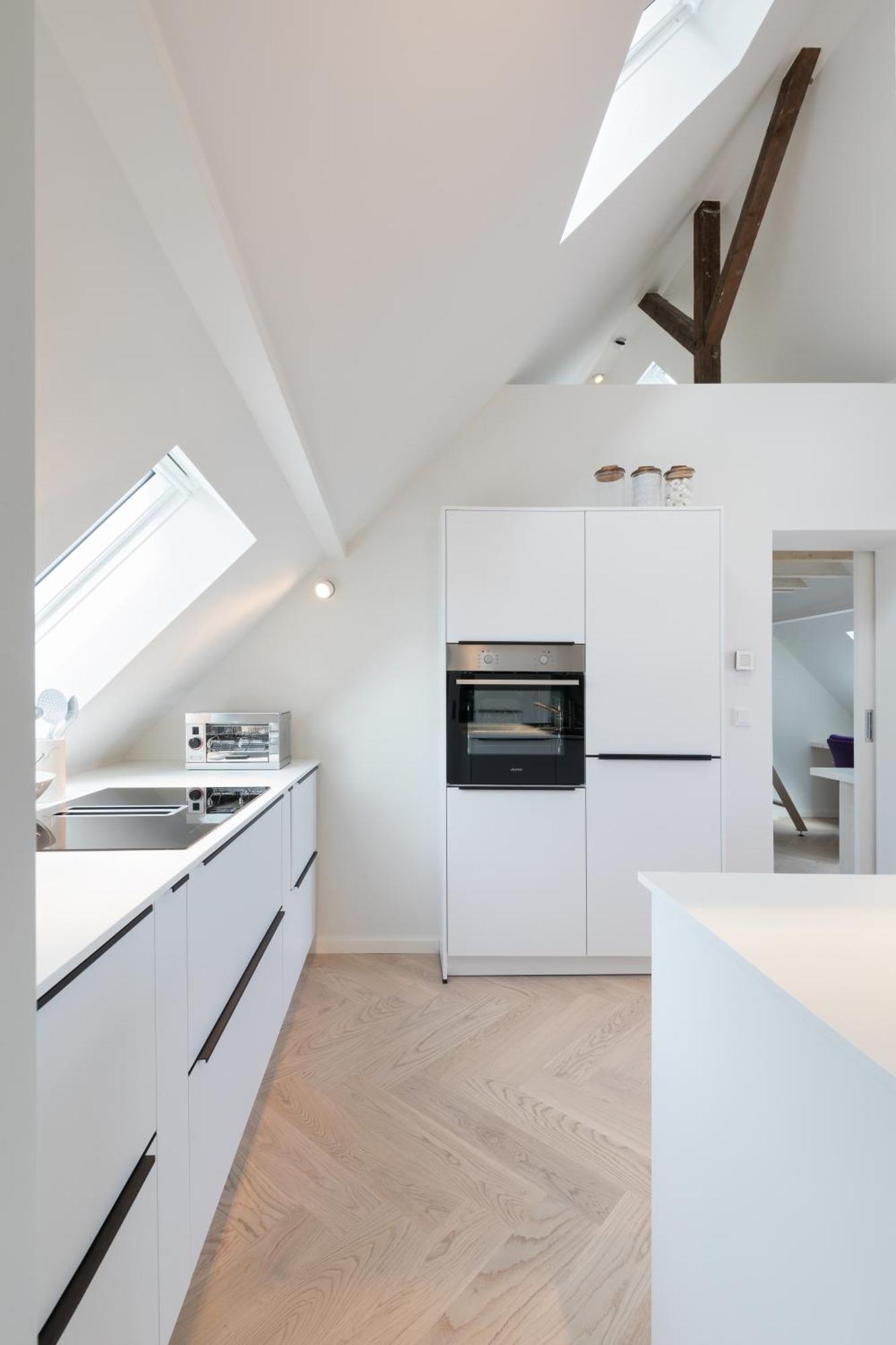 Homefy Art Luxury - Rooftop Terrace - Close To Airport And Fair Appartement Düsseldorf